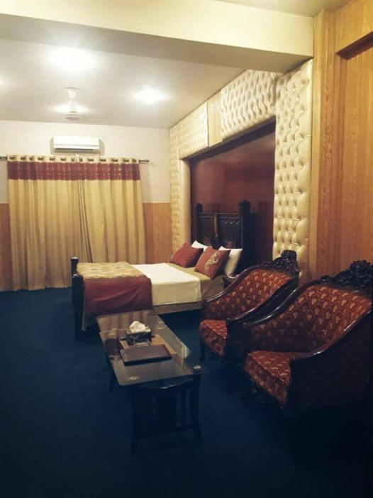 Divine Hotel Rawalpindi Exteriör bild